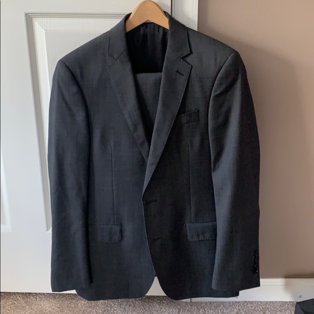 Dkny Suit